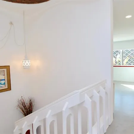 Al Salam- Cleverdetails, Walking Distance To The Marina, Restaurants, Supermarkets And Bakeries, Sleeps 8 Adults, Private Pool, Comunal Garden With Bigger Pool, Playground And Tennis Court Villa Vilamoura