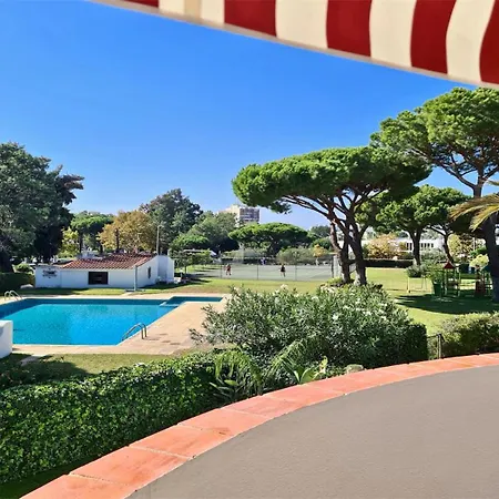 Al Salam- Cleverdetails, Walking Distance To The Marina, Restaurants, Supermarkets And Bakeries, Sleeps 8 Adults, Private Pool, Comunal Garden With Bigger Pool, Playground And Tennis Court Villa Vilamoura