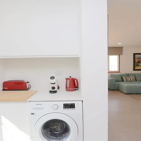 Al Salam: Marina-side Retreat With Private Pool And Communal Amenities Villa *