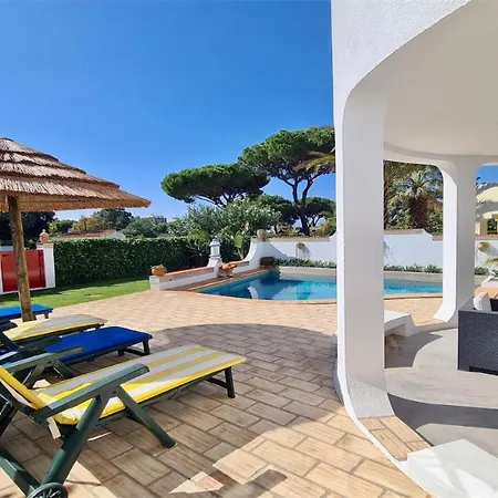 Al Salam: Marina-side Retreat With Private Pool And Communal Amenities * Vilamoura