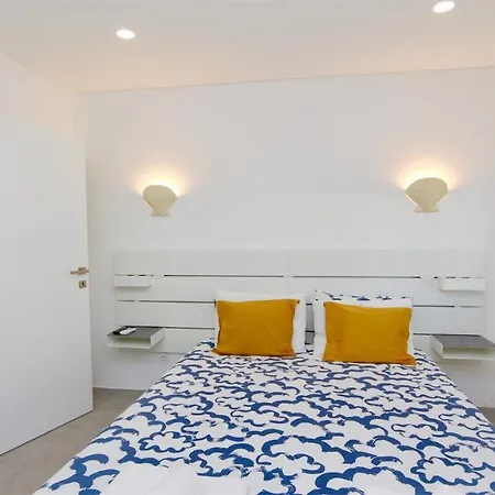 Villa Al Salam: Marina-side Retreat With Private Pool And Communal Amenities Vilamoura