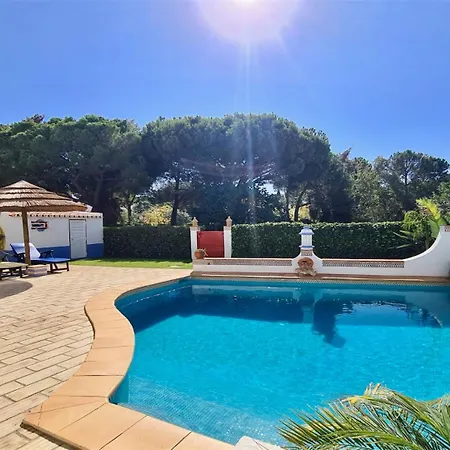 Al Salam: Marina-side Retreat With Private Pool And Communal Amenities