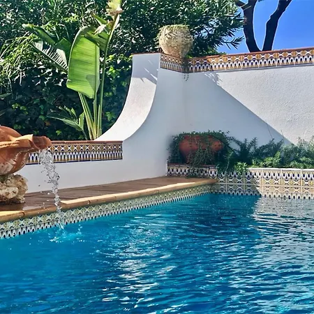 Al Salam- Cleverdetails, Walking Distance To The Marina, Restaurants, Supermarkets And Bakeries, Sleeps 8 Adults, Private Pool, Comunal Garden With Bigger Pool, Playground And Tennis Court *
